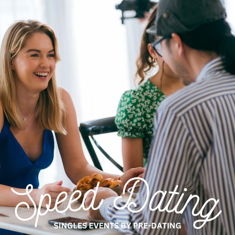 Kansas City attendees of Speed Dating in Kansas enjoying the event!